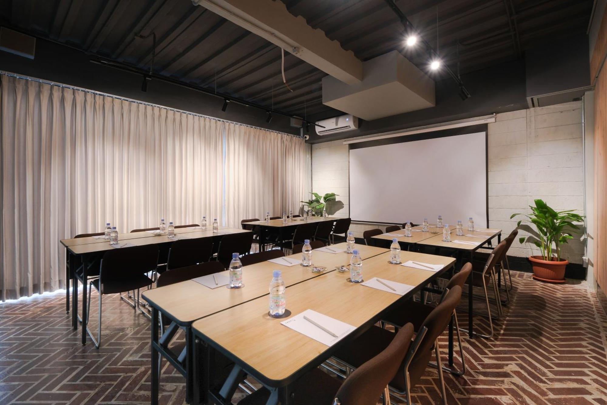 Hotel Teduh Simatupang Yakarta Exterior foto
